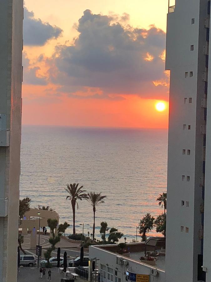 Royal Sea Studio Netanya Exterior photo